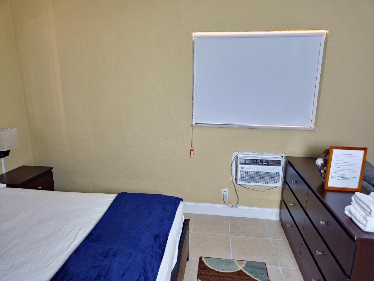 The Vacay Inn Lauderdale Lakes Buitenkant foto