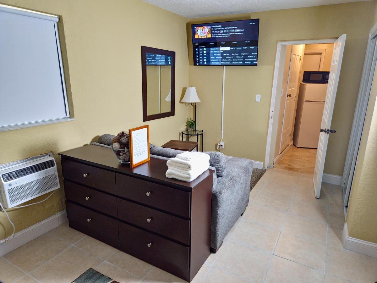 The Vacay Inn Lauderdale Lakes Buitenkant foto