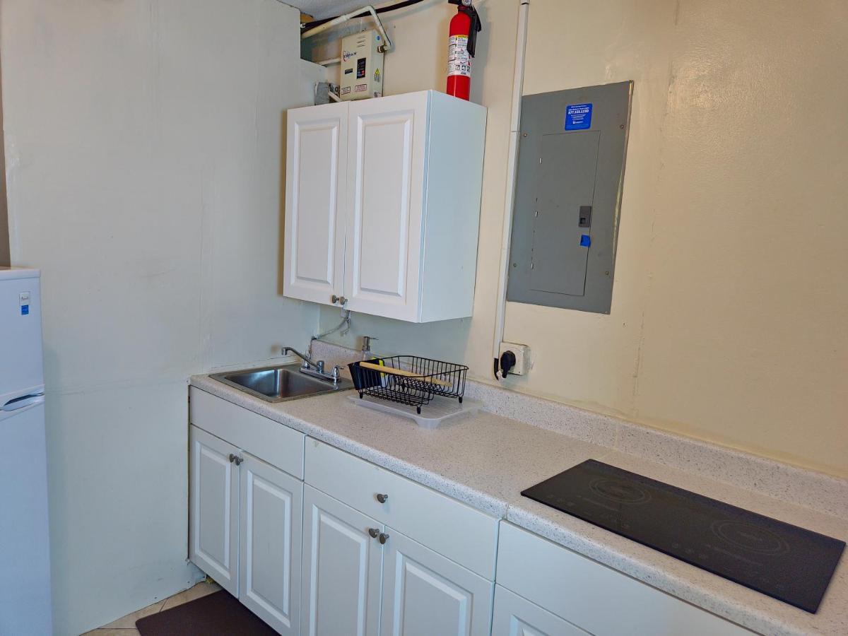 The Vacay Inn Lauderdale Lakes Buitenkant foto