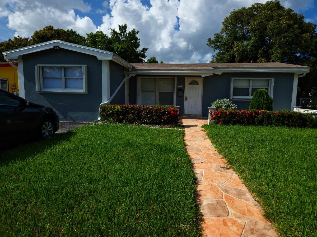 The Vacay Inn Lauderdale Lakes Buitenkant foto